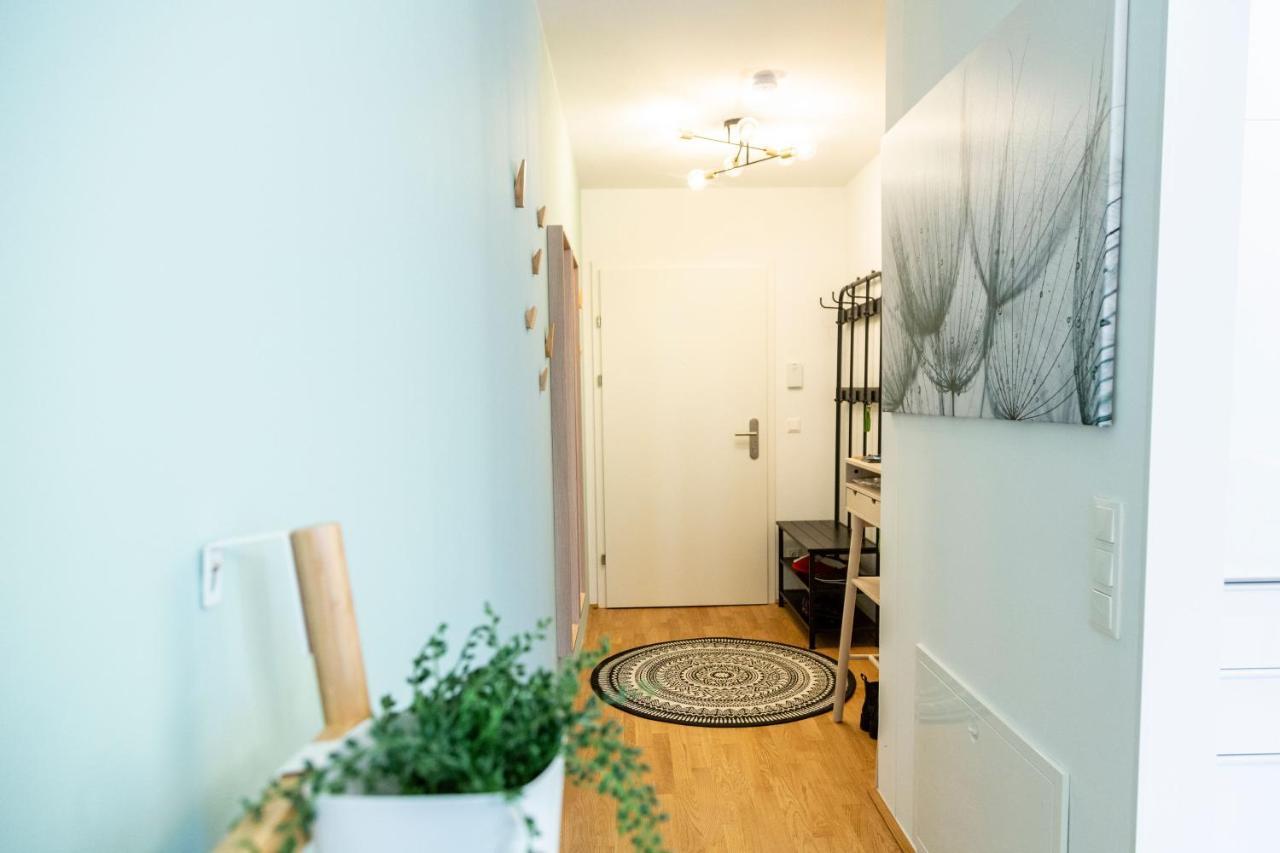 & Cozy - 15 Min To Center Wenen