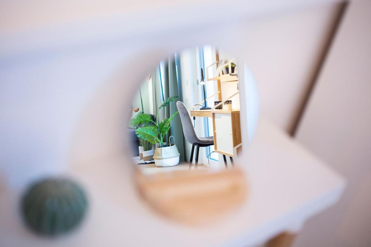 & Cozy - 15 Min To Center Appartement Wenen